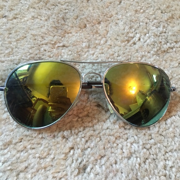 Reflective blue/green/yellow aviators - Picture 1 of 3